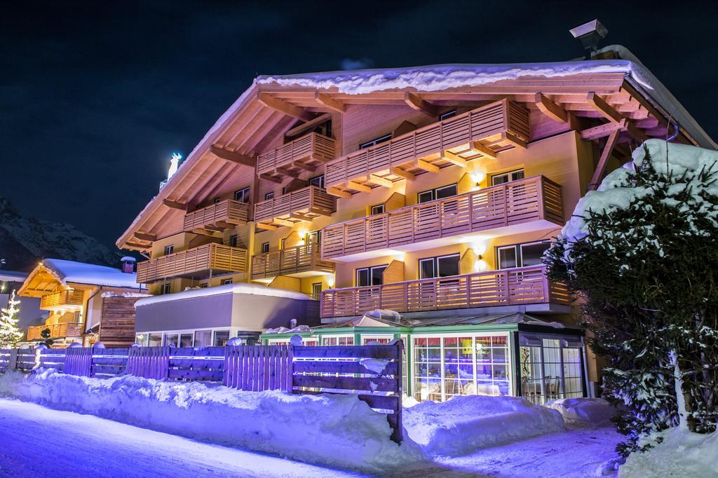 Aktiv- Und Wellnesshotel Gutjahr Abtenau Exterior photo